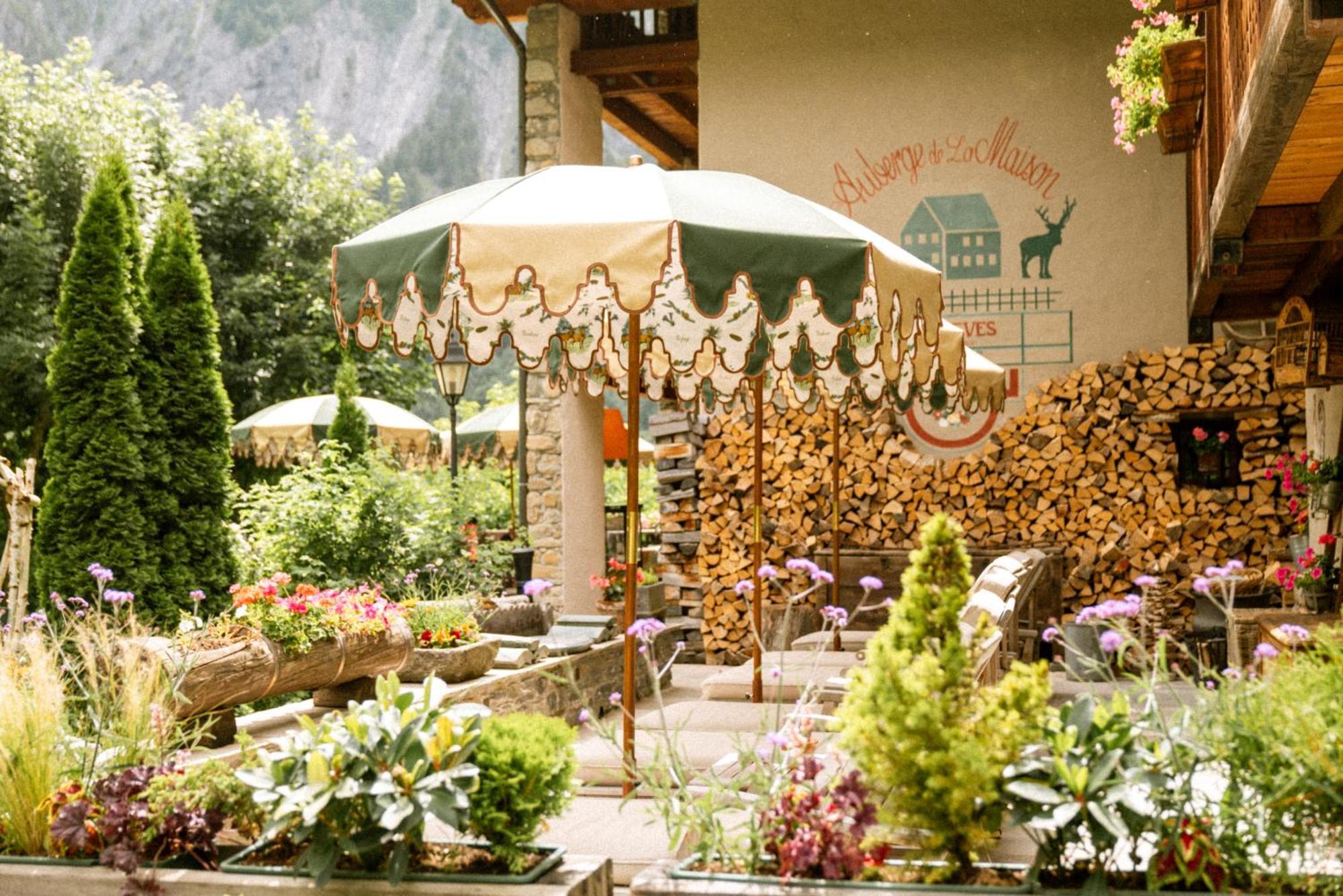 Auberge De La Maison Courmayeur Exterior foto